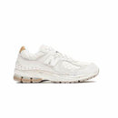 Tênis New Balance 2002R